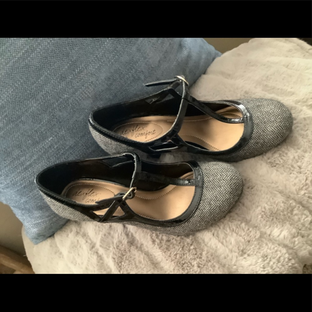Women’s shoes
